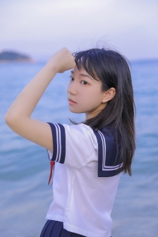 他的手抓住了我的小兔子视频